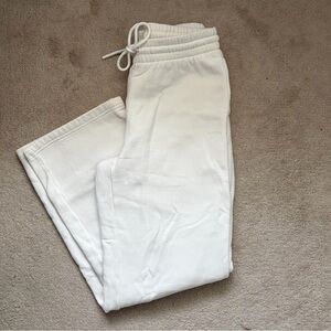 ARITZIA | Boyfriend Straight Leg Sweatpants